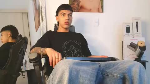  R U S S E L L  online show from March 2026 03:41:02 AM