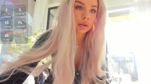 Snapshot of russian_ava chatting on November 2025 08:57:02 AM Ava online show from November 2025 08:57:02 AM