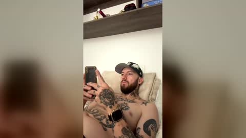 Snapshot of russo_fox chatting on May 2026 01:57:01 AM russo_fox online show from May 2026 01:57:01 AM