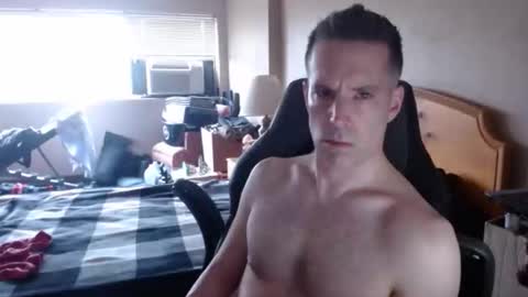 Snapshot of rustic_cuse_777 chatting on April 2026 10:12:01 PM rustic_cuse_777 online show from April 2026 10:12:01 PM