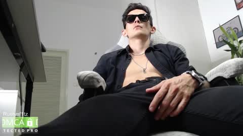 Snapshot of rustynf1tz chatting on November 2025 06:33:02 PM MillionDollarGuy online show from November 2025 06:33:02 PM