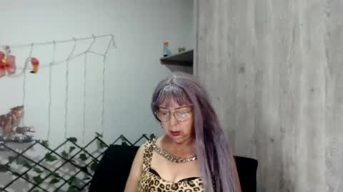 ruth_blue21 online show from March 2025 10:13:02 PM