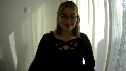 Nika online show from September 2025 02:38:01 PM