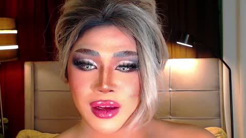 Snapshot of ruthlessmistressx chatting on January 2025 03:32:02 AM Samantha online show from January 2025 03:32:02 AM