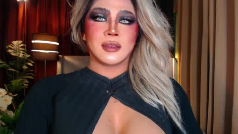 Snapshot of ruthlessmistressx chatting on January 2025 01:53:01 AM Samantha online show from January 2025 01:53:01 AM