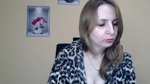 Ruth online show from December 2025 12:53:02 PM