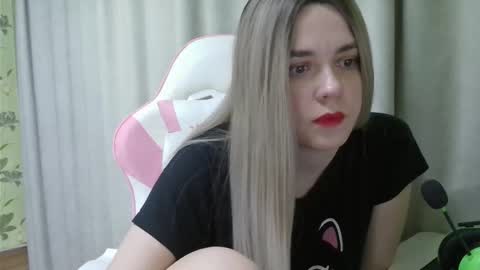 Snapshot of ruthsimp chatting on December 2025 06:58:01 PM Tanyushka online show from December 2025 06:58:01 PM