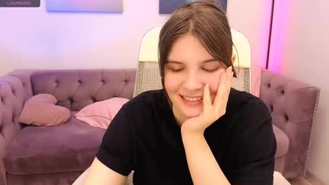 Ruyjin online show from March 2025 04:00:02 PM