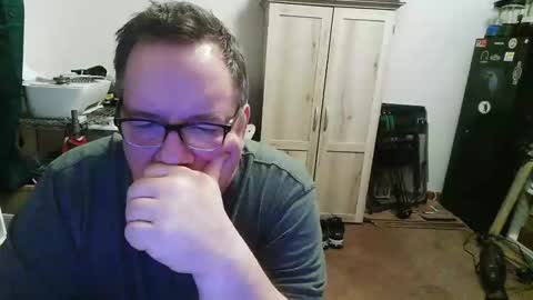 Snapshot of rwzar_0712 chatting on November 2025 12:54:01 AM rwzar_0712 online show from November 2025 12:54:01 AM