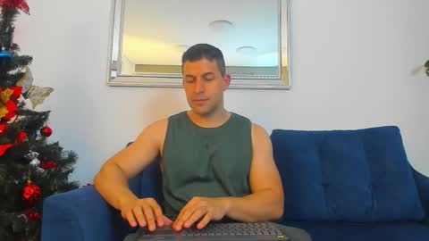 ryan mckenna online show from December 2025 07:40:02 PM