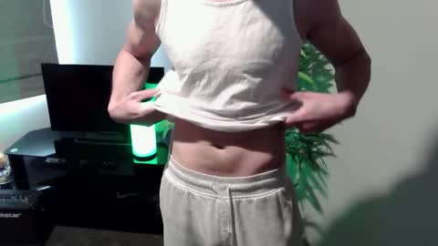 Ryan online show from November 2025 01:48:02 AM