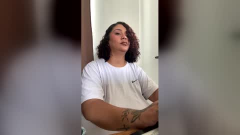 Hanna  online show from April 2026 02:25:02 PM