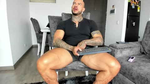 Snapshot of ryanjhonston chatting on April 2026 12:29:02 PM Ryan online show from April 2026 12:29:02 PM