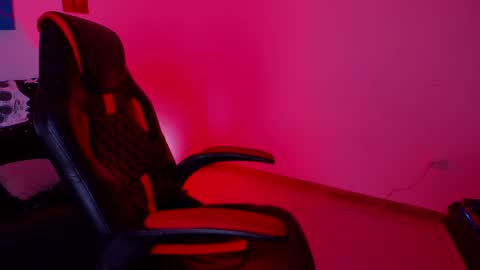 Snapshot of ryanlatiin chatting on April 2026 07:17:02 AM ryanlatiin online show from April 2026 07:17:02 AM