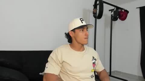 Snapshot of ryanwhite3 chatting on November 2025 10:32:02 PM ryanwhite3 online show from November 2025 10:32:02 PM