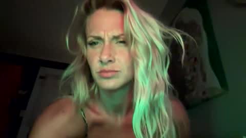Snapshot of rydercox91 chatting on June 2026 08:30:01 AM Ryder online show from June 2026 08:30:01 AM