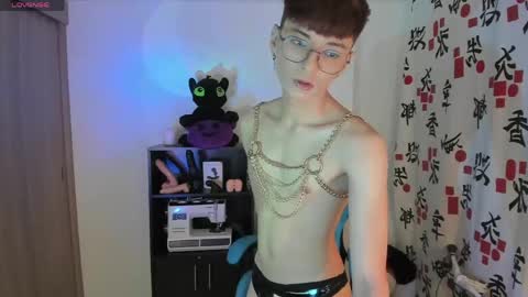 Snapshot of ryo_bleu chatting on April 2026 04:45:02 AM RYO BLEU online show from April 2026 04:45:02 AM