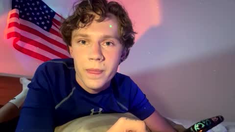 Snapshot of s0fttwink chatting on May 2026 01:16:01 PM s0fttwink online show from May 2026 01:16:01 PM