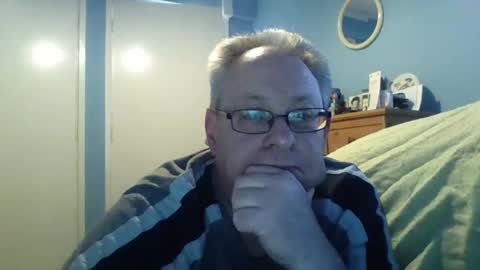 Snapshot of s536sny18 chatting on April 2026 12:32:01 PM s536sny18 online show from April 2026 12:32:01 PM