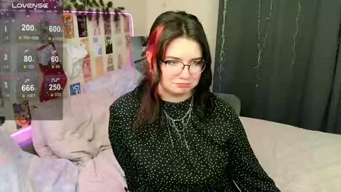 Kate online show from February 2025 04:00:02 PM