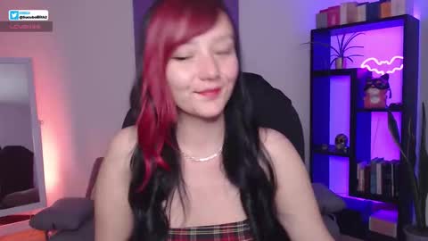 Snapshot of s_lilith chatting on November 2025 01:05:02 AM Lilith independent model online show from November 2025 01:05:02 AM