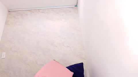 s_sofia_ online show from February 2025 07:19:02 PM