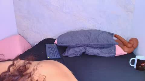 s_sofia_ online show from March 2025 08:00:02 PM