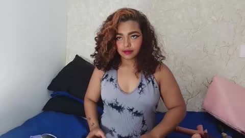 s_sofia_ online show from September 2025 07:27:02 PM
