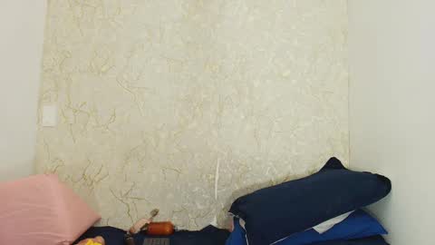 s_sofia_ online show from September 2025 07:19:02 PM