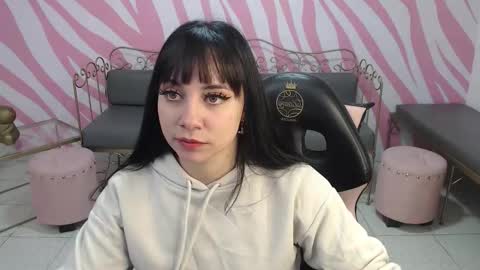 Sabrina online show from December 2025 01:27:01 PM