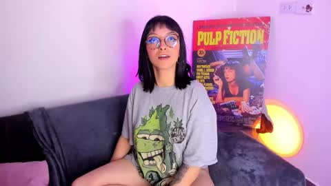 Val online show from October 2025 04:24:02 AM