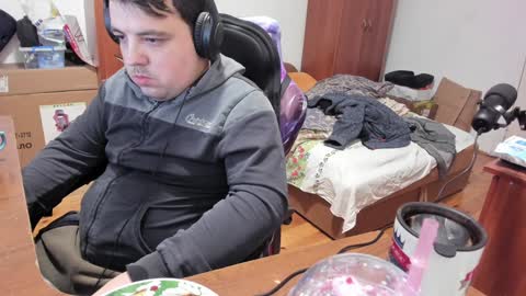 1141323  my Lord Mister Max   moms treasure online show from December 2024 02:52:02 PM