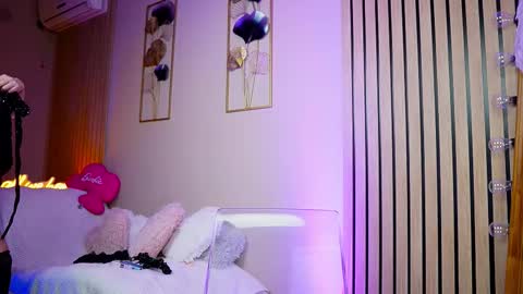 Snapshot of sabrinajadex chatting on November 2025 05:29:01 AM SabrinaJade online show from November 2025 05:29:01 AM