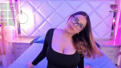 Snapshot of sabrinaleblanc chatting on May 2026 11:40:02 AM sabrinaleblanc online show from May 2026 11:40:02 AM