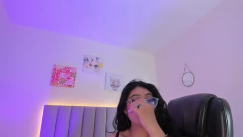 Snapshot of sabrinav_ chatting on March 2026 11:39:02 AM Sabrina online show from March 2026 11:39:02 AM