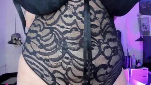 Snapshot of sabrinav_ chatting on March 2026 11:33:02 AM Sabrina online show from March 2026 11:33:02 AM