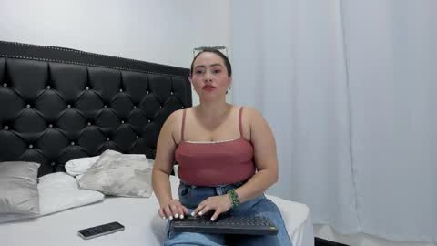 Snapshot of sabrinavantress chatting on April 2026 07:55:01 PM Sabrina Vantress online show from April 2026 07:55:01 PM