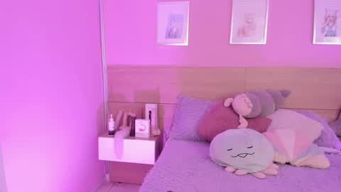 Ig  online show from February 2025 09:43:01 PM