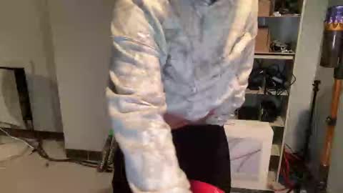 Snapshot of sacredroses chatting on November 2025 04:17:01 PM sacredroses online show from November 2025 04:17:01 PM