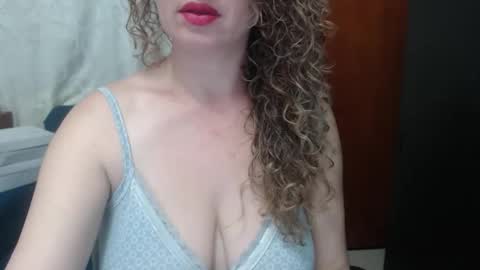 Snapshot of sacrletardiente chatting on April 2026 12:33:01 PM sacrletardiente online show from April 2026 12:33:01 PM