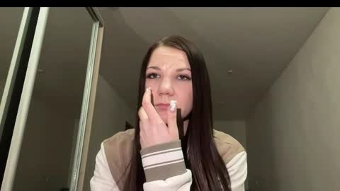 Snapshot of sadespearin chatting on April 2026 10:18:01 PM ViolettaSlap online show from April 2026 10:18:01 PM