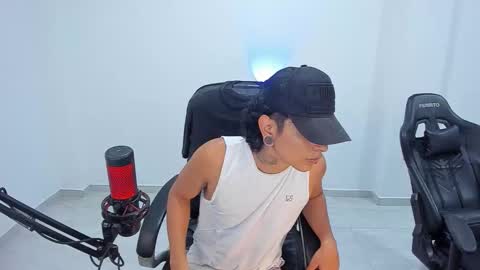 Snapshot of saenz_hotx chatting on January 2026 12:13:01 AM saenz_hotx online show from January 2026 12:13:01 AM