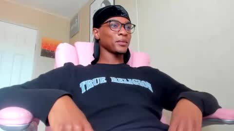 Snapshot of saeonyx chatting on April 2026 02:30:01 PM Saeonyx online show from April 2026 02:30:01 PM