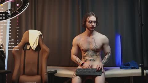 Adam online show from February 2025 08:43:01 AM