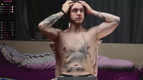 Adam online show from September 2025 07:08:01 AM