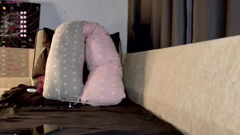 Adam online show from November 2025 12:39:02 PM