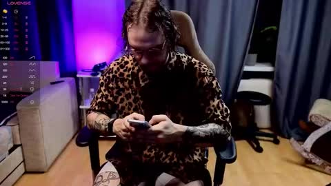 Adam online show from December 2025 04:29:02 AM