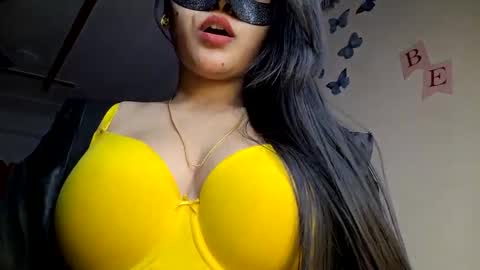 Snapshot of sahani2208 chatting on February 2025 12:11:02 PM Queen Archana online show from February 2025 12:11:02 PM