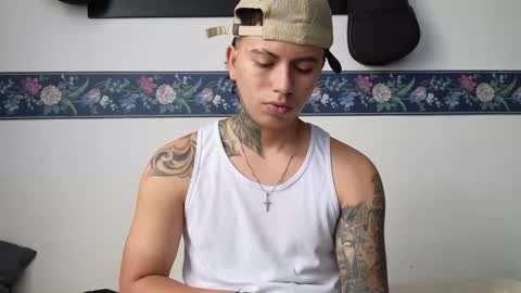 Sahara y Thiago online show from February 2026 02:34:01 PM