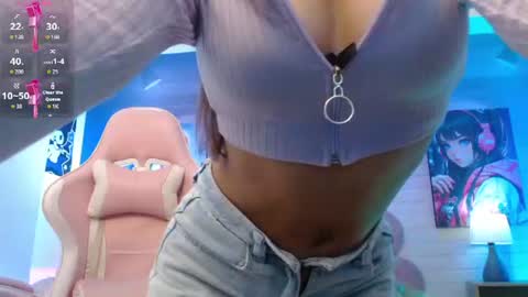 Hailey jonnes online show from June 2026 07:59:01 PM
